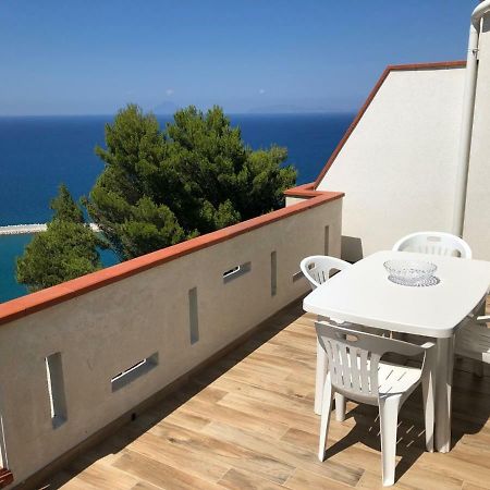 Appartamento Vista Mare Capo dʼOrlando المظهر الخارجي الصورة
